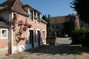 Gîte aux Roses - La Celle-les-Bordes