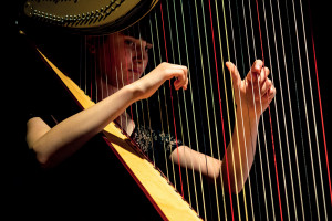 Musicienne - Harpe